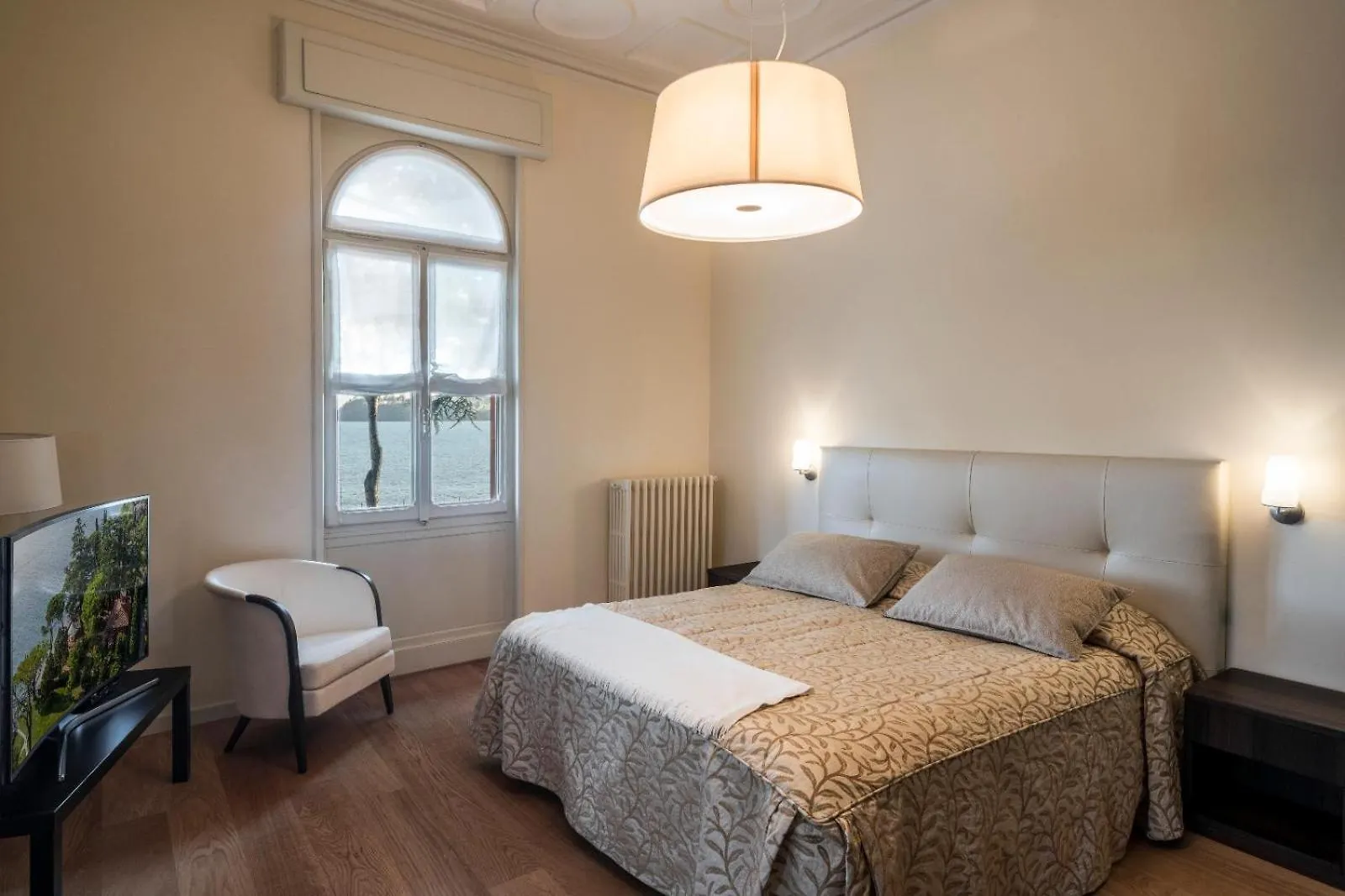 Villa Titynino Saló Italia